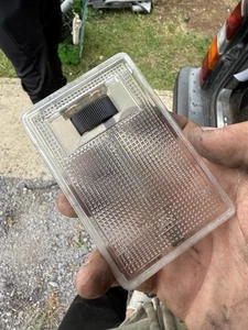 Luz interior arranque puerta trasera Volvo 740 760 940 960 solo familiar - Imagen 1 de 2