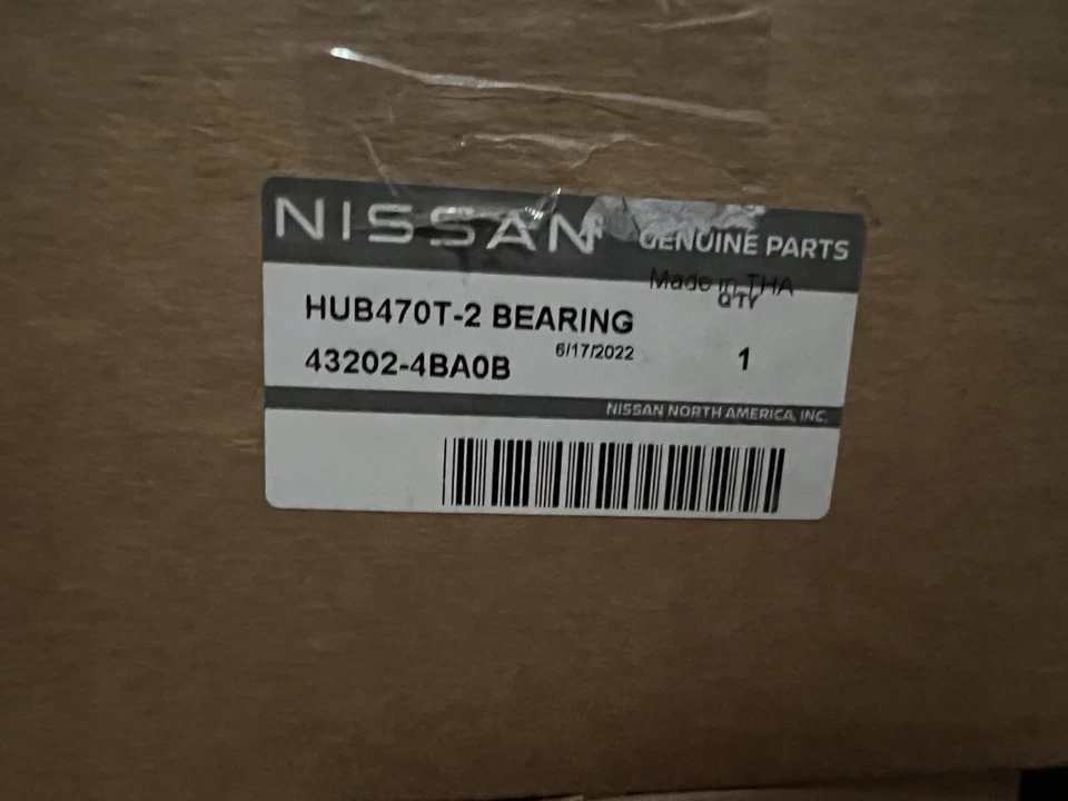 Cubo traseiro original do fabricante Nissan e conjunto de rolamento - 43202-4BA0B Nissan Juke Rogue - Imagem 1 de 1
