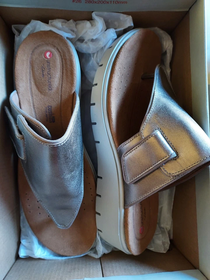 Clarks Women's Un Karely Sea Sandal Gold Size 9.5 E396