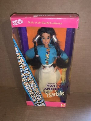 Muñeca Barbie nativa americana Mattel 1993 segunda edición vintage nueva en caja Foto 1 de 4