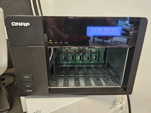 QNAP TS-659 Pro Network Attached Storage - Bild 1 von 7