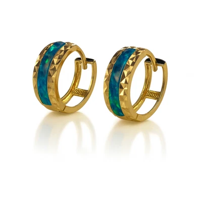 Pendientes de aro Huggie de ópalo verde oscuro de oro amarillo de 14k Foto 1 de 2