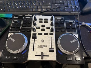 Hercules DJ Control Instinct S Controller - With Software Disc - Used - Picture 1 of 2