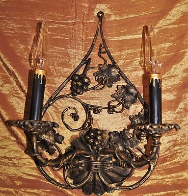 LUSTRE VINTAGE DECO AÇO FERRO COM RAIVA ARANDELA LUMINÁRIA UVA CLUSTE - Imagem 1 de 4