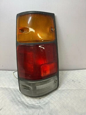 1996 ISUZU RODEO LH TAIL LIGHT LEFT SIDE OEM (46 P) - Изображение 1 из 4