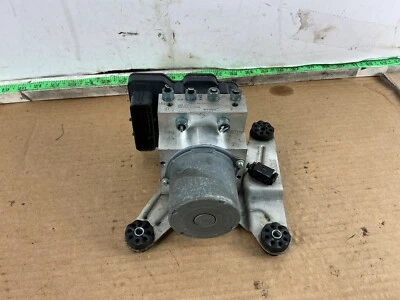 2010-2016 BMW 535i xDrive ABS Anti Lock Brake Pump Module 6853400, 6858955 OEM - Image 1 of 4