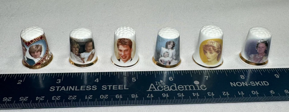 Lote de dedal vintage família real 6 peças rei (príncipe) Charles princesa Diana - Imagem 1 de 4