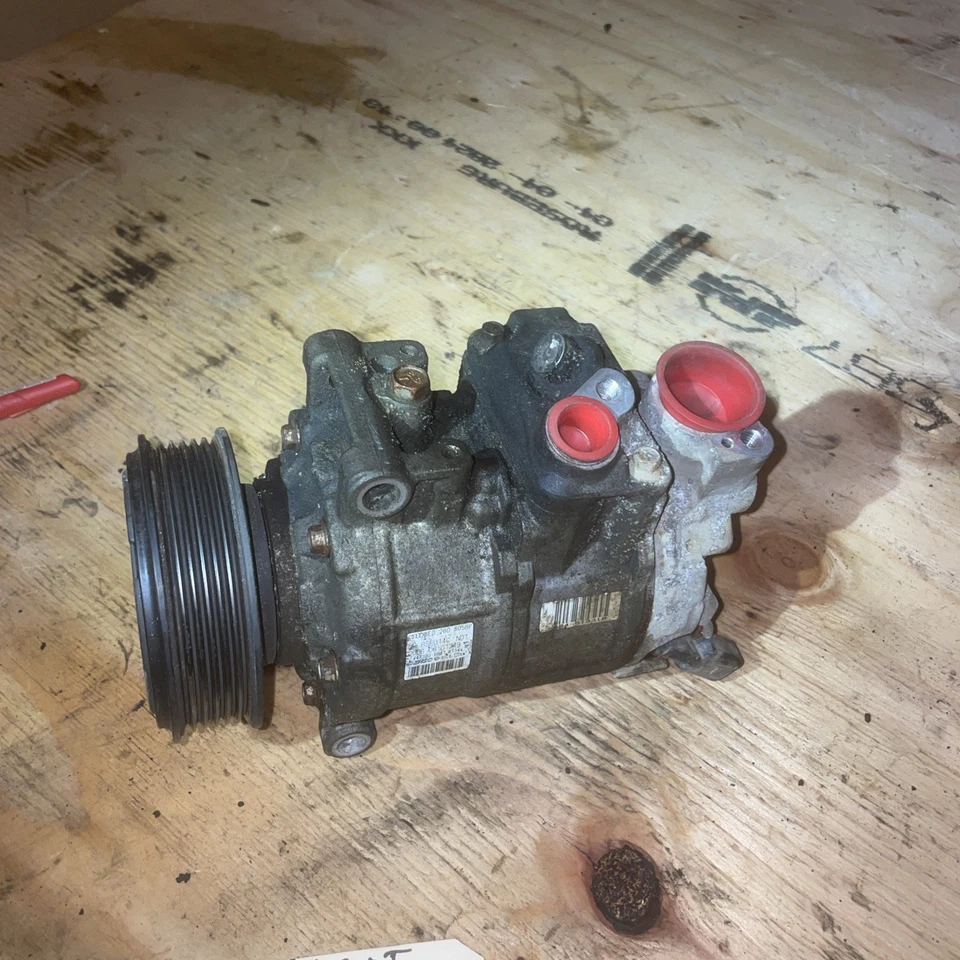 Compressor AC Audi A4 2005-2008 fabricante de equipamento original - Imagem 1 de 4