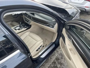 2016-2020 BMW 750i RIGHT A-PILLAR GRAY PC:C27 4.4L AT AWD 72K -xDRIVE- 64858 - Picture 1 of 12