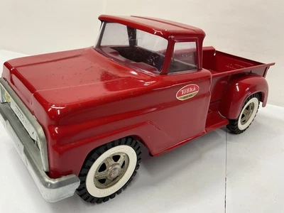 VINTAGE RED TONKA PICKUP TRUCK - Image 1 of 4