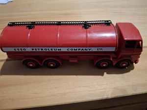 Dinky Toys Atlas Editions 943 Leyland Octopus Esso Tanker. - Picture 1 of 4