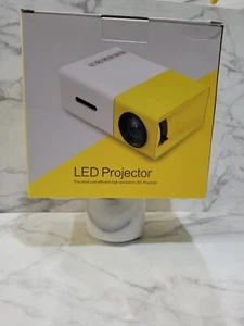 LED Projector, NEW cost-efficient high resolution LED Projector - Picture 1 of 4