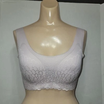 Sujetador sin cordones Daisy Fuentes acolchado rosa claro con frente de encaje - talla pequeña Foto 1 de 4