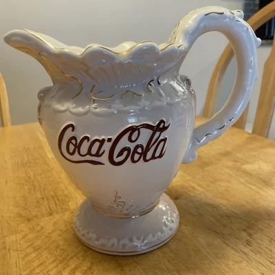 Jarro vitoriano 1998 Coca Cola acabamento dourado barril cracker - Imagem 1 de 4