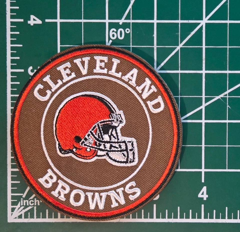 Cleveland Browns 3 1/2" Round Iron/Sew On Embroidered Patch ~ Free Tracking! - Image 1 of 1