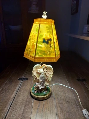 Angel Lamp 6 Panels Decorated Plastic Lithophane Shade Resin Figurine With Box - Image 1 of 4