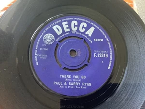 PAUL & BARRY RYAN - THERE YOU GO - UK DECCA 1966 MOD BEAT MOVER EX - Picture 1 of 2