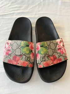 gucci floral slides