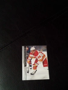 Tarjeta de hockey Andrew Mangiapane NHL FLAMES UPPER DECK Nº 280 casi como nueva - Imagen 1 de 2