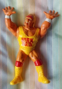 Vintage WWF WWE Hulk Hogan 1990 Series 1 Action Figure Titan Sports Wrestling - Picture 1 of 4