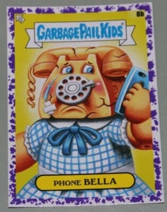 Tarjeta púrpura 35 aniversario Garbage Pail Kids 2020 #8b "Phone Bella" - Imagen 1 de 3