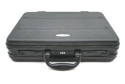 Maletín negro balístico Mezzi vintage carcasa rígida a presión con cerradura combinada de llave 000 Foto 1 de 4