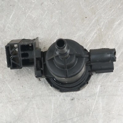 11-18 Mercedes W221 S550 CLS550 CL550 Fuel System Purge Valve 0014760532 OEM - Image 1 of 4