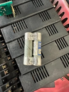 Fusetron FNA 20 FNA20 Dual Element Fuses - Picture 1 of 2