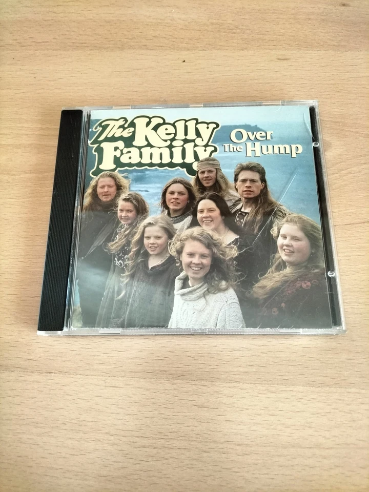 The Kelly Family / Over The Hump / Album / CD / 1994 - Bild 1 von 3
