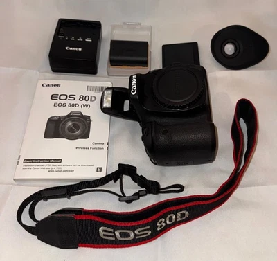 Câmera DSLR Canon EOS 80D 24.2 MP (4591 CONTAGEM DO OBTURADOR) com bateria e carregador - Imagem 1 de 4