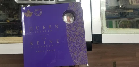 Canada 2022 Fine Silver $5 Coin Queen Elizabeth 4 Effigy Unique Coin Cover