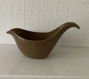 Vintage Midwinter Stylecraft Fashion Shape Light Brown Ceramic Sauce/ Gravy Boat - Picture 1 of 6