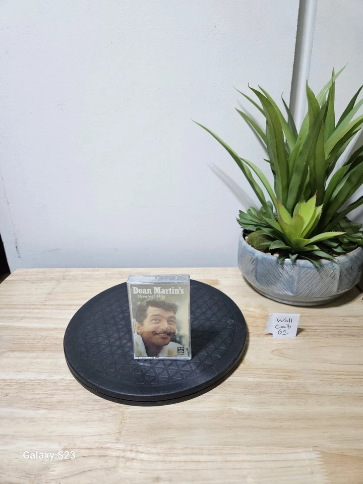 Dean Martin's Greatest Hits Cassette Tape Capital Records Inc. 1986 - Image 1 of 4