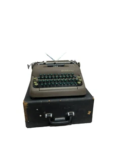 Vintage Smith Corona Silent Portable Typewriter With Case - Picture 1 of 24