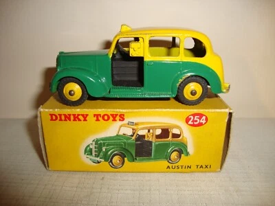 DINKY TOYS 254 AUSTIN TAXI - VERY GOOD  in original BOX - Image 1 of 4