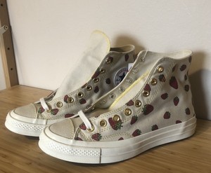 converse x nayva