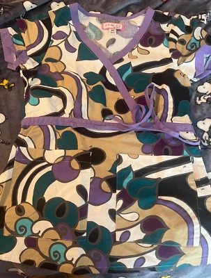 Blusa Médica para Mujer Koi Kathy Peterson Enfermera Beige XS 115LF HOJA Patrón Foto 1 de 4