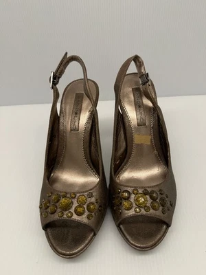 Tacones Bandolino Bronce Dorado Adornados con Joyas Talla 6 Apenas Usados Foto 1 de 4