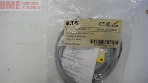 Eaton E52-25Qs10-C 11045 Rectangular Inductive Proximity Sensor - Picture 1 of 4