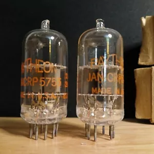 Coppia Tubi Audio Nuovi con scatola Raytheon Clear Top JAN CRP 5755 WA! - Foto 1 di 7