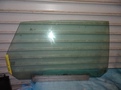 1995-2003 JAGUAR XJ8 FABRICANTE DE EQUIPAMENTO ORIGINAL PORTA TRASEIRA DIREITA PASSAGEIRO LATERAL JANELA AUTO FATOR VIDRO - Imagem 1 de 3