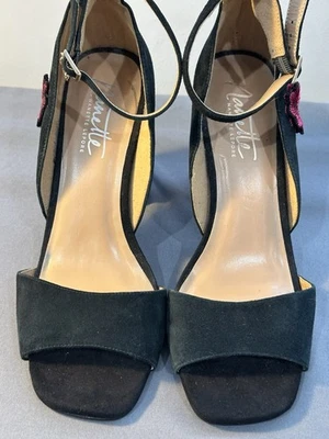 Nanette Lepore Martina Zapatos de Tacón Grueso Negros Bordados Talla 10 M USADOS Foto 1 de 4
