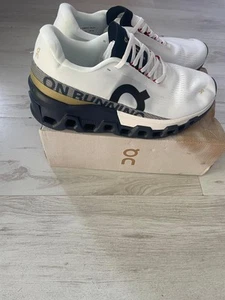 On Cloudmonster 2 Size 9.5 - Picture 1 of 8