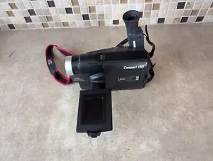 JVC GR-AXM225U COMPACT VHS CAMCORDER (VHS-C) CAMERA FOR PARTS ONLY G4-12 - Picture 1 of 7