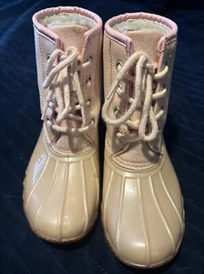 Girls Pink Duck Boots Size 4 - Picture 1 of 7