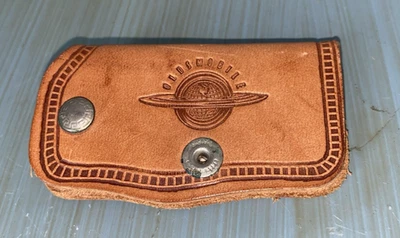 Llavero de cuero Oldsmobile vintage marrón anillo caída tornillo Corbeille  Foto 1 de 3