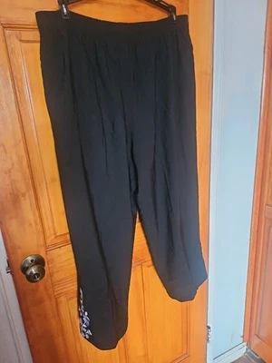 Calça elástica Stonebridge feminina preta bordada floral tamanho 18W nova sem etiquetas  - Imagem 1 de 4