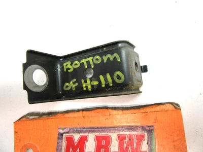 FENDER CLIP METAL BRACKET MOUNT BRACE BOTTOM SUPPORT HOOK for HONDA CR-V 02-06 - Image 1 of 4