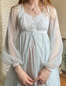 Vintage 1960s Olga Light Blue Lace Short Robe Nylon Style 9300 Sz 36 See Pics - Picture 1 of 14