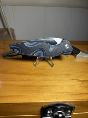 RUIKE Blue Wave Fang Ball Bearing Pivot Pocket Knife G10 Sandvik P105-Q EUC - Image 1 of 3